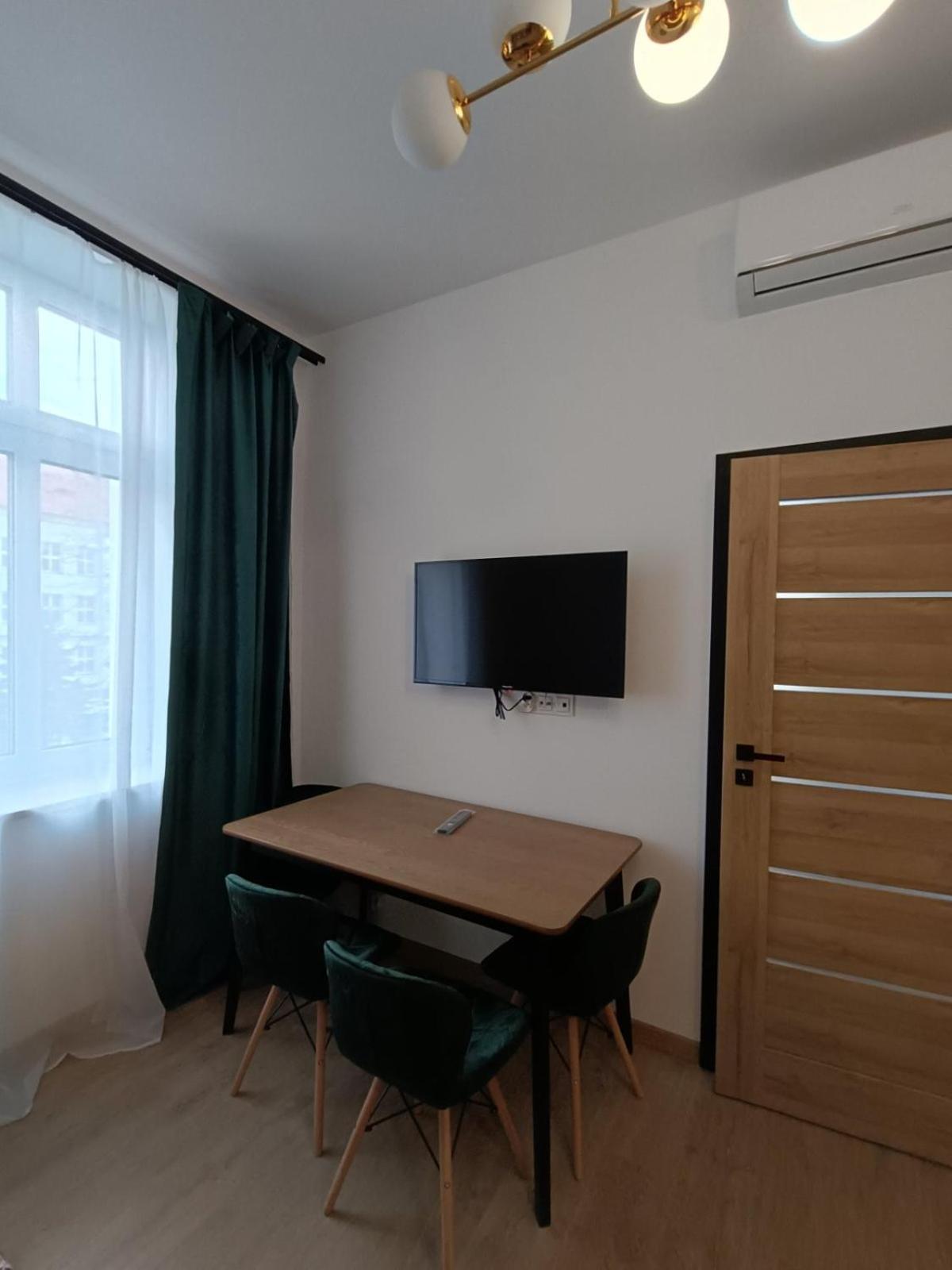 Mh Apartment Rzeszow Bagian luar foto