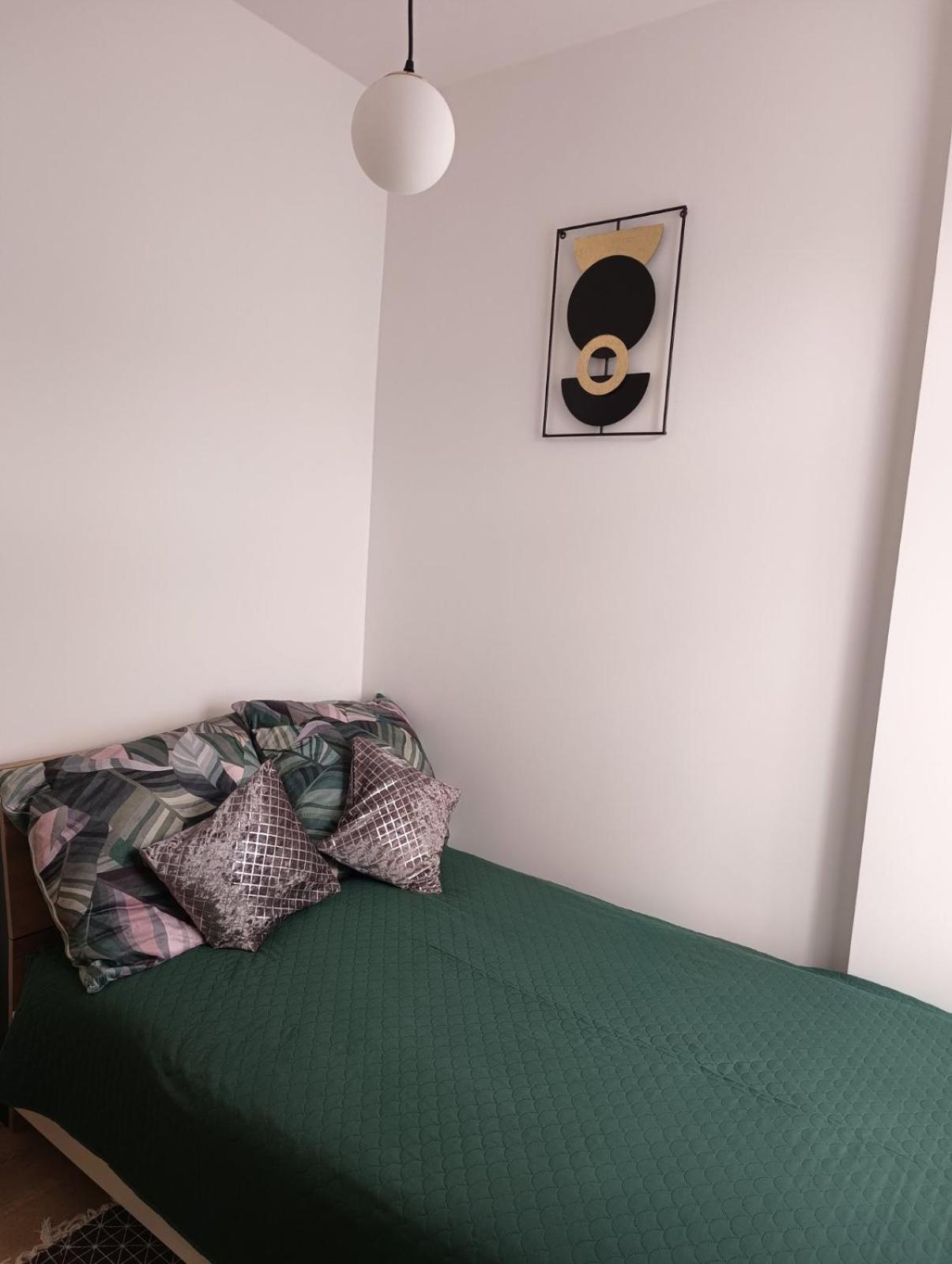 Mh Apartment Rzeszow Bagian luar foto