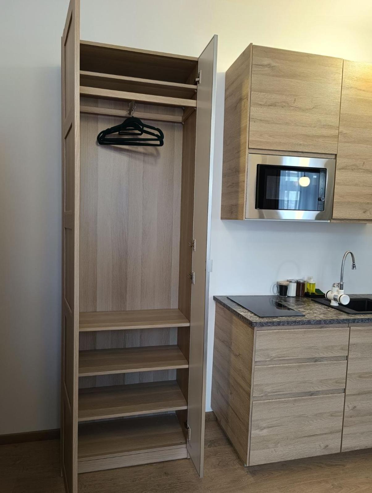 Mh Apartment Rzeszow Bagian luar foto