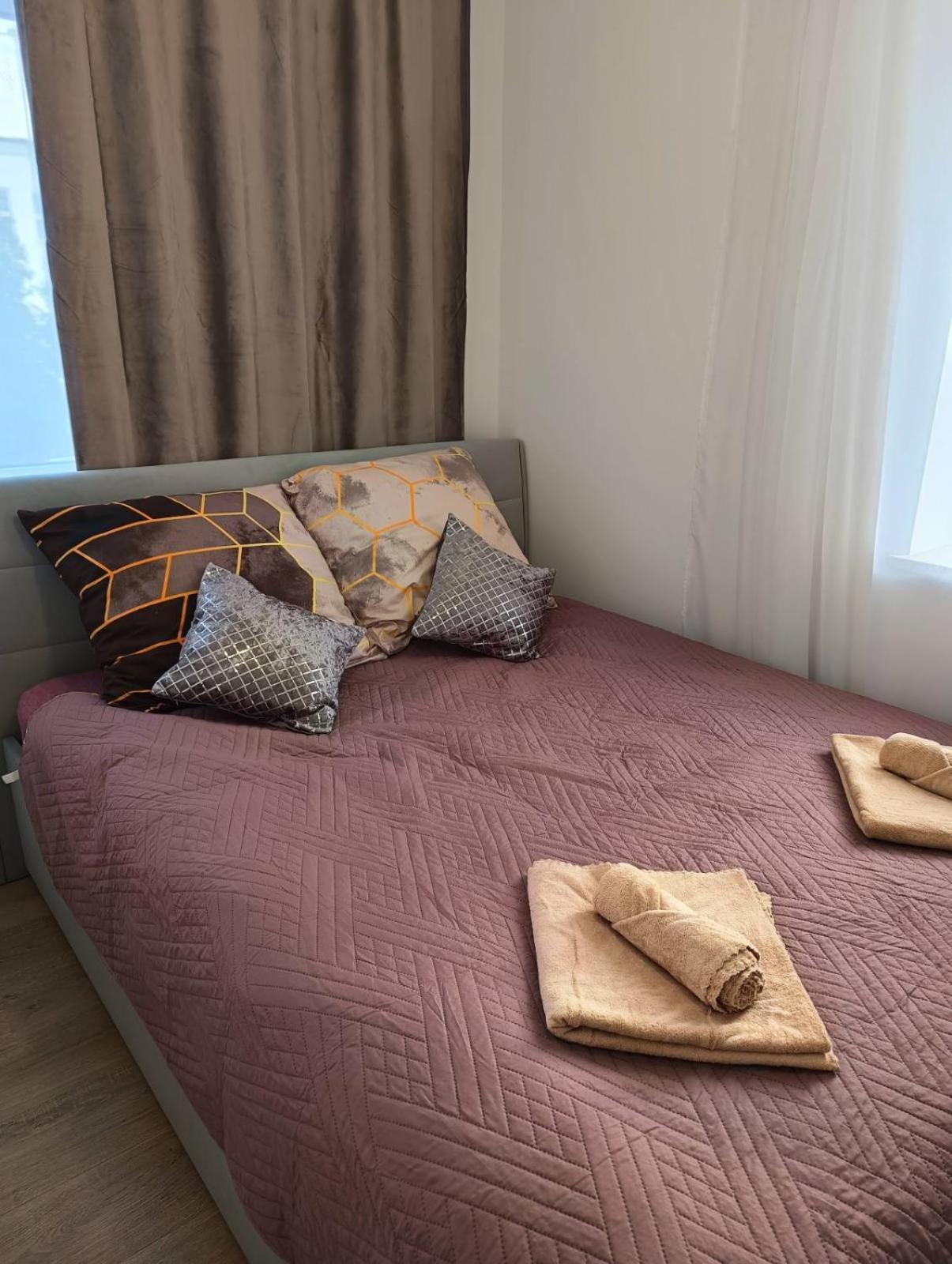 Mh Apartment Rzeszow Bagian luar foto